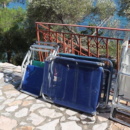 Δωμάτια Κόκκινος Πύργος Πλωμάρι Εξωτερικό φωτογραφία
