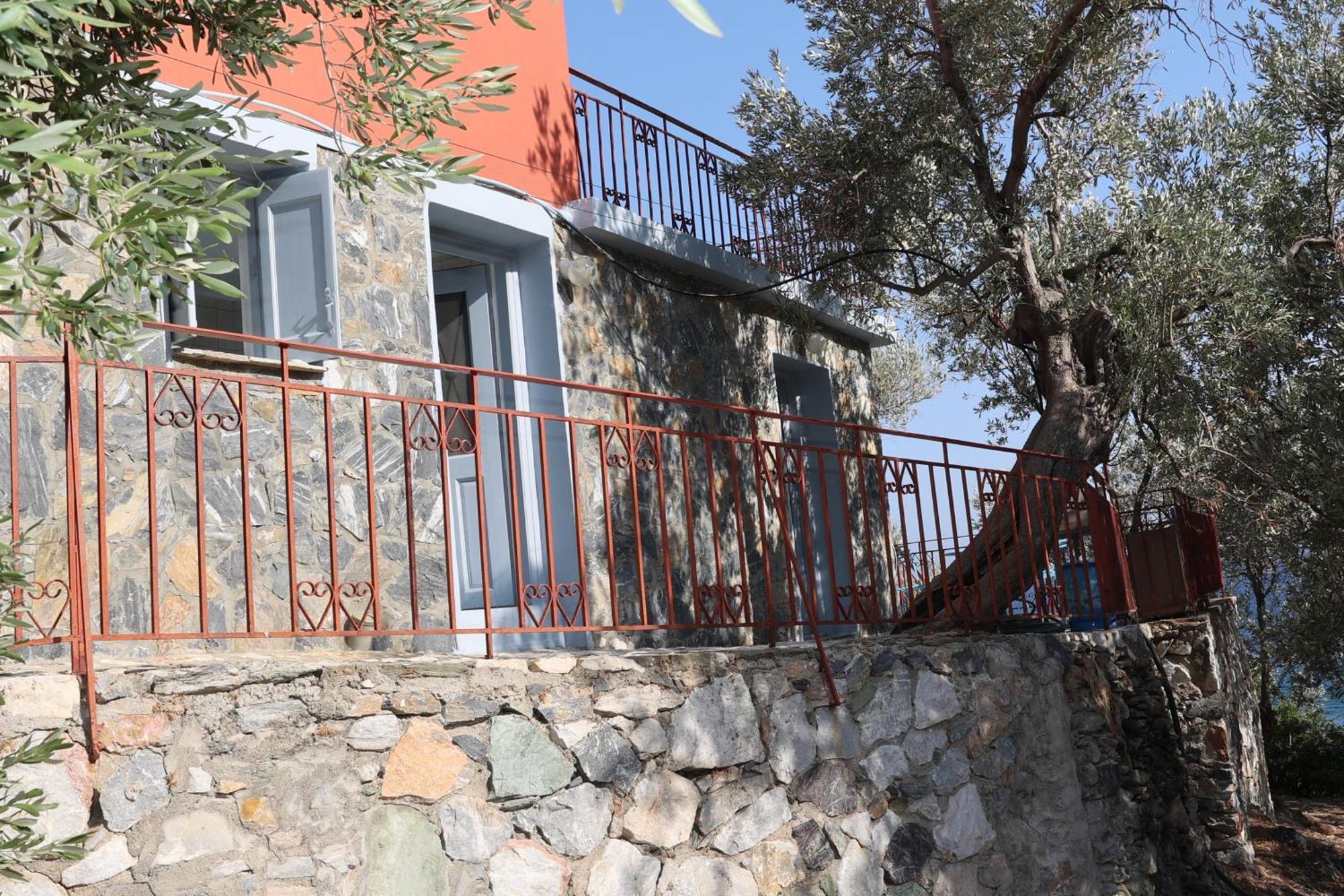 Δωμάτια Κόκκινος Πύργος Πλωμάρι Εξωτερικό φωτογραφία