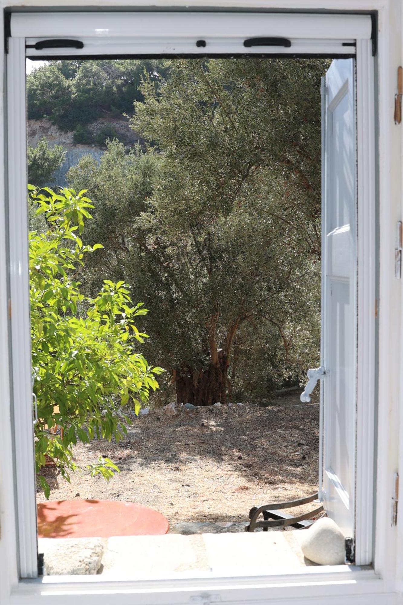 Δωμάτια Κόκκινος Πύργος Πλωμάρι Εξωτερικό φωτογραφία