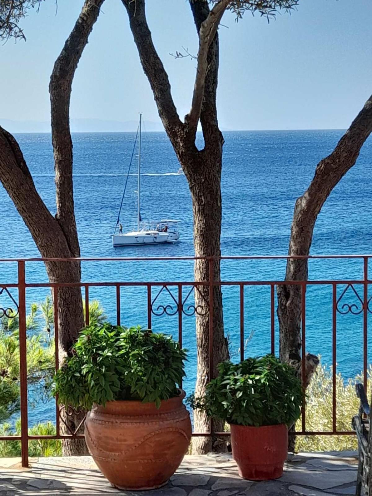 Δωμάτια Κόκκινος Πύργος Πλωμάρι Εξωτερικό φωτογραφία