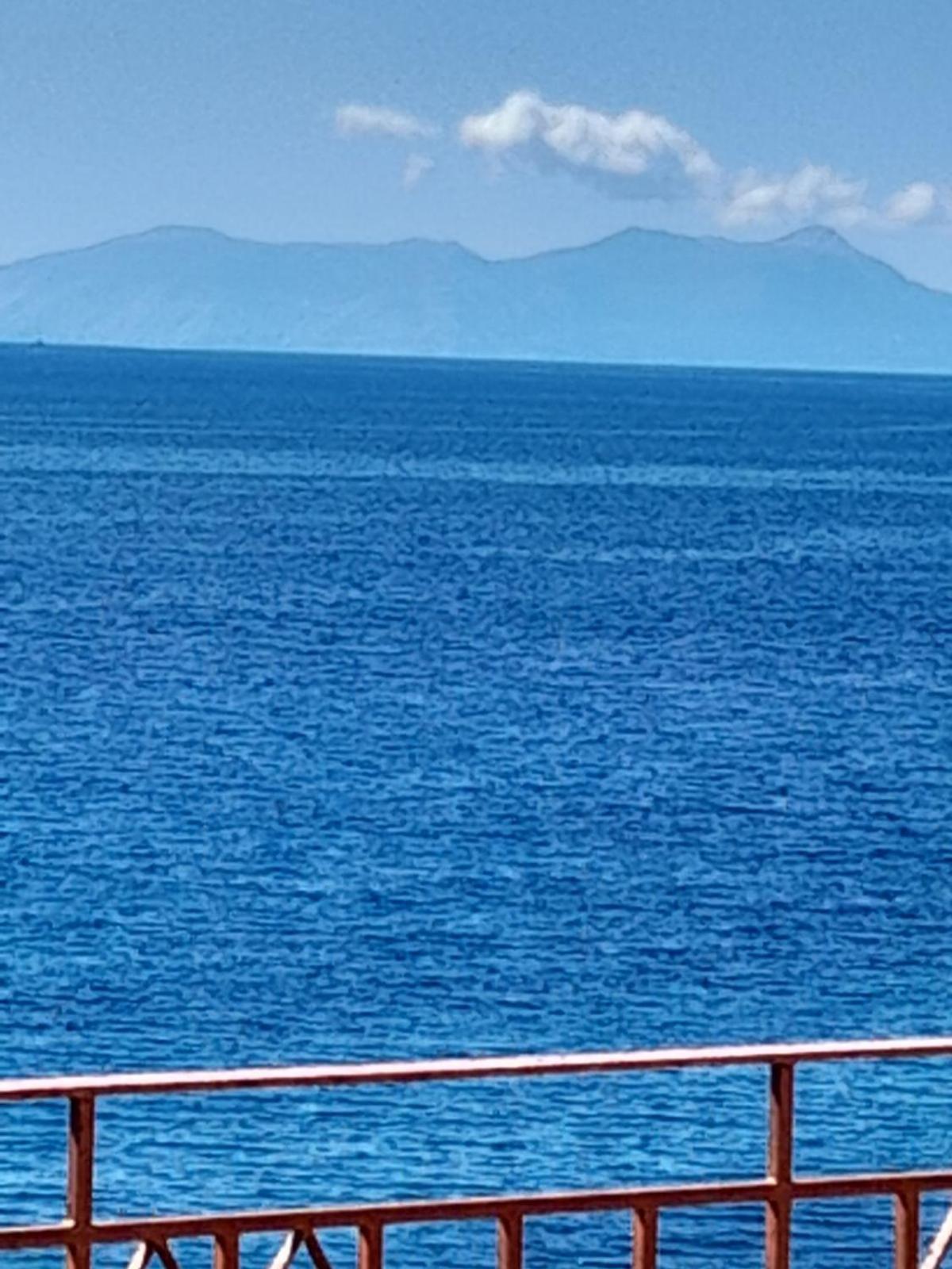 Δωμάτια Κόκκινος Πύργος Πλωμάρι Εξωτερικό φωτογραφία